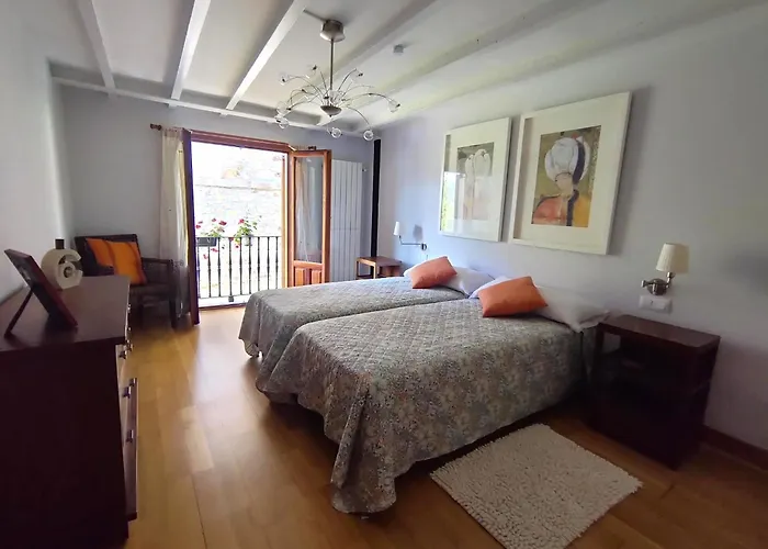Casa Maitri- Con Piraguas Junto A La Ria